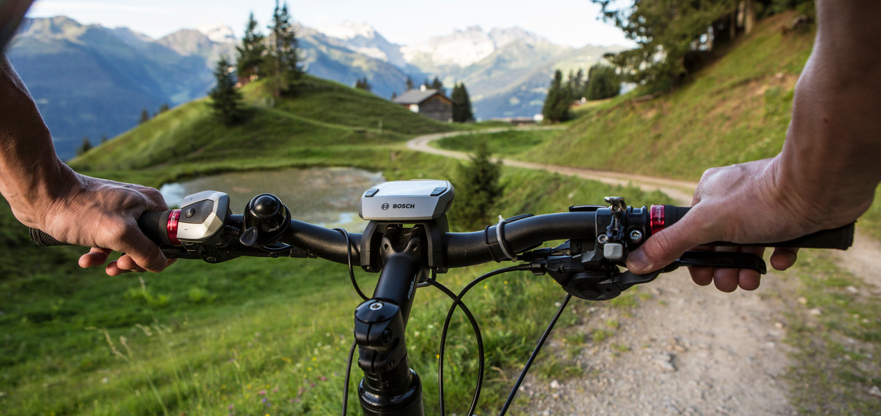 E-Biken am Bartholomäberg | © Montafon Tourismus GmbH Schruns, Daniel Zangerl E-Biken am Bartholomäberg | © Montafon Tourismus GmbH Schruns, Daniel Zangerl